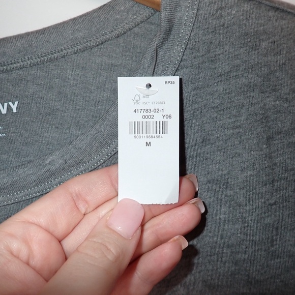 ✨Brand New✨ Old Navy Patriotic American Flag Gray T-Shirt size M - Picture 5 of 7